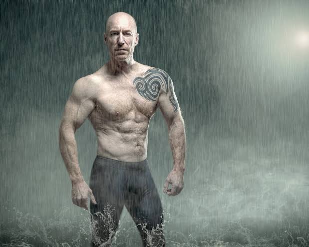 Kid 色々と突っ込みたいけどそれよりも股間が気になる ౪