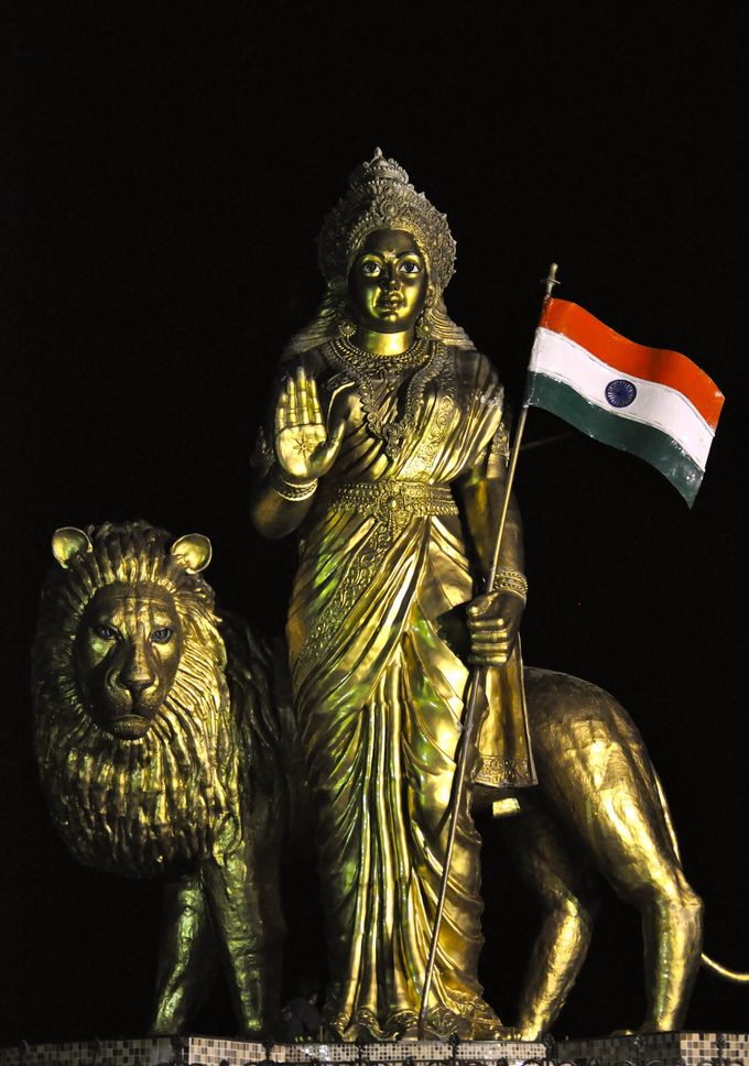 rugwednesday's tweet photo. Happy Independence Day 🇮🇳🇮🇳🇮🇳
Vande Mataram!
Indian Civilization will continue to challenge bipolar world view and provide a foundation of ideological democracy.
Main rahu ya na rahu, Bharat ye rehna chahiye!🇮🇳 https://t.co/w7sjFjrppN
