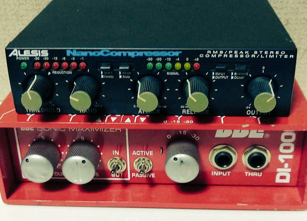Alesis Nano Compressor エフェクター 純正アダプタ 動作品 【公式通販】