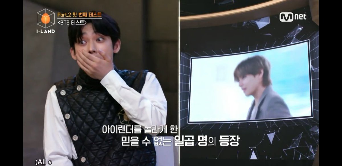 Their reaction when they saw BTS... onthescreen... anywayss  #OT12OrNothing  #OT12_ILAND_DEBUT