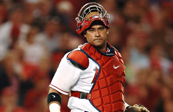 Lanisings's tweet photo. @R4LLYM0NK3Y Best ever. Bengie Molina. You’re welcome! ❤️😇⚾️ https://t.co/tA407IUUgO