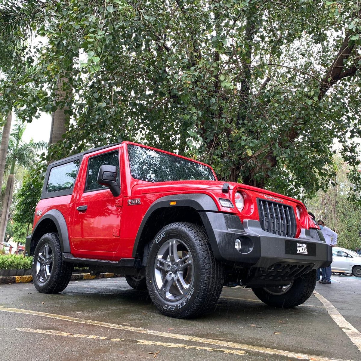 adiljal's tweet photo. #AdilsAutoZone Young India’s most versatile fun filled automobile just got unveiled after a gestation of close to 4 years. Feast your eyes on the #AllNewThar from @Mahindra_Auto It’s a dead ringer for excitement! @republic https://t.co/weGjMkMOTr
