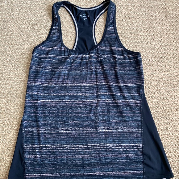 JessicaHuszar's tweet photo. So good I had to share! Check out all the items I'm loving on @Poshmarkapp from @ClosetElenna #poshmark #fashion #style #shopmycloset #athleta #chicos: https://t.co/6J8CBPsLNL https://t.co/vmePpwuIlI