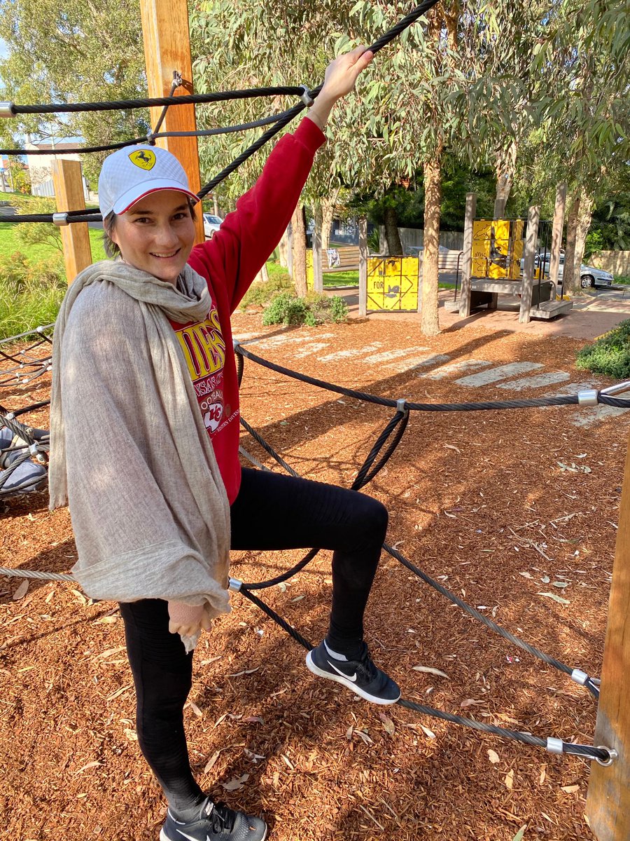 4Nini's tweet image. Today’s awkward moment - 
Got all excited when I saw the climbing bars free in the park 😁
So I ran over and then... 
remembered I needed 2 hands to use it... 🤔🤦🏻‍♀️ 
#exercisefail #havetolaugh