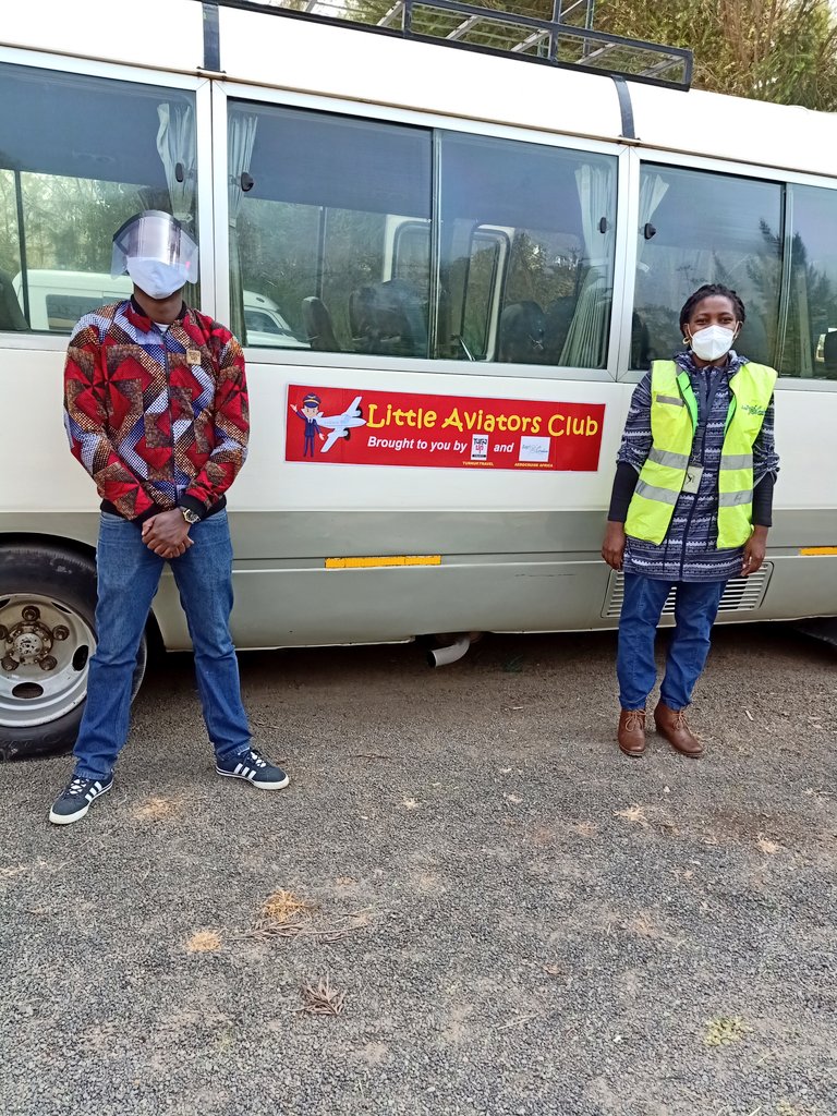 MuthuriKinyamu's tweet photo. OMG it's happening fam. 

We're at at Kenya School of Flying Orly Campus. 

@Turnup_Travel × @Aerocruise 

Photography by @MADEKarubiu for @TurnupInMotion 

#LittleAviators https://t.co/zN8cDJDyqA
