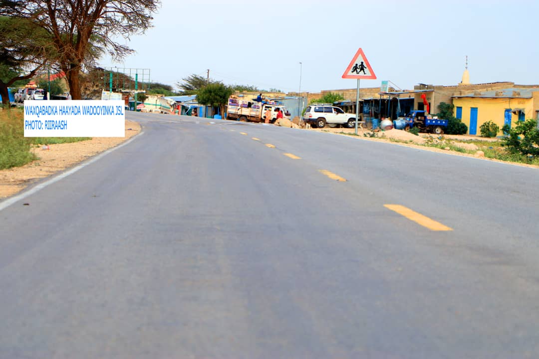 SLRoads's tweet photo. We will be showcasing our work on Fridays in our social media platforms, to keep the community updated about our mission. 

Here below is attached some pictures taken from Hargiesa - Kalabeydh Road. https://t.co/l25jhYexWG
