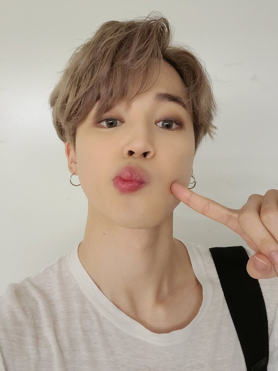 ParkLimin7's tweet photo. https://t.co/0br8UKTVyQ https://t.co/wCV17ZpIpm