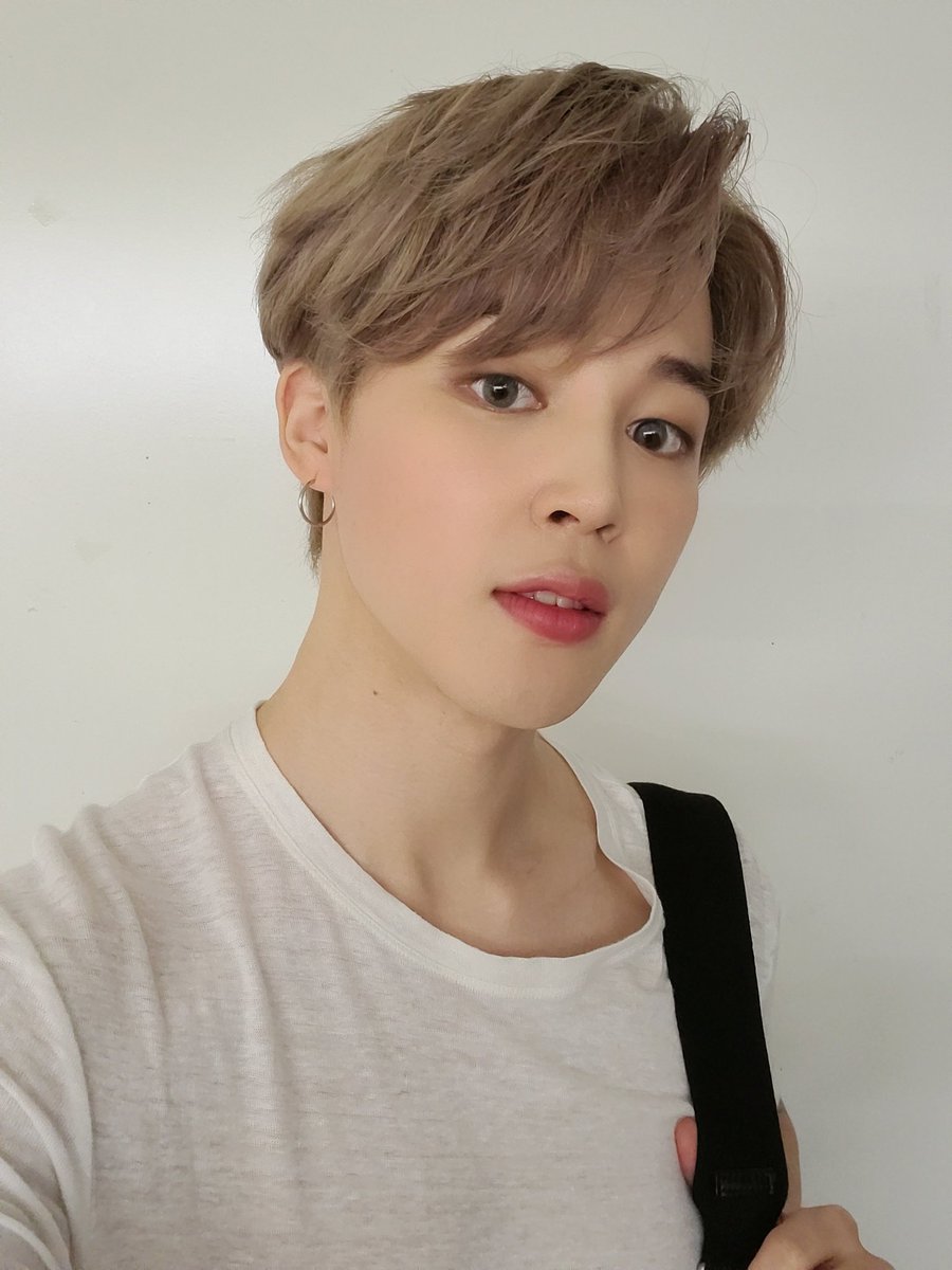 ParkLimin7's tweet photo. https://t.co/0br8UKTVyQ https://t.co/wCV17ZpIpm