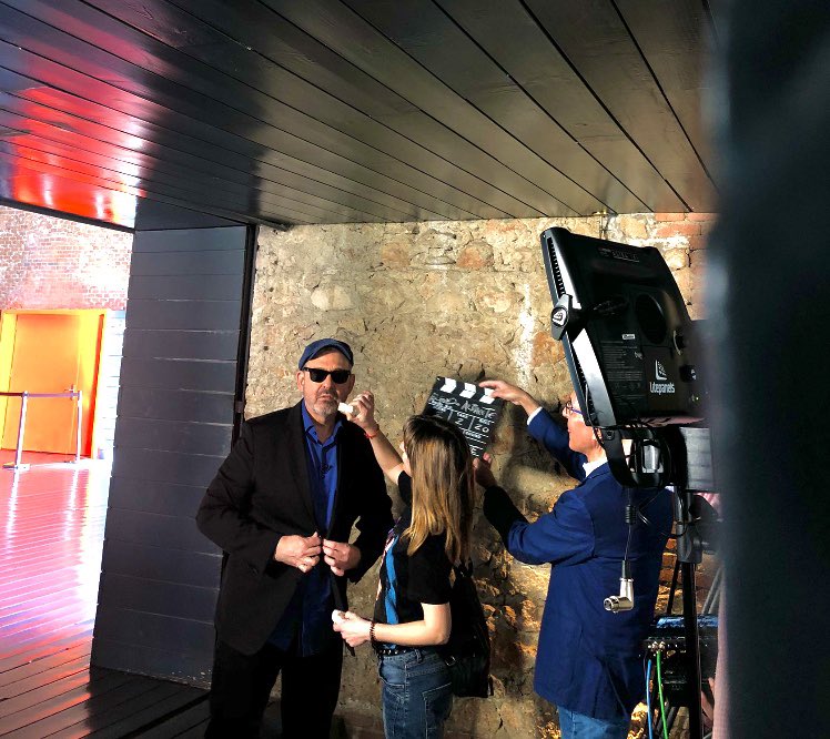 alfonsoalbacet's tweet photo. El @CineICAA y @Academiadecine están impulsando una campaña de apoyo a la vuelta a los cines que culminará en @festivalmalaga y de la que me hago partícipe. El cine es un lugar seguro #YoVoyAlCine. Aquí @DiasDeCine donde participé junto a @GerardoQuietMan. Os veo en el cine. https://t.co/5s97HXm54A