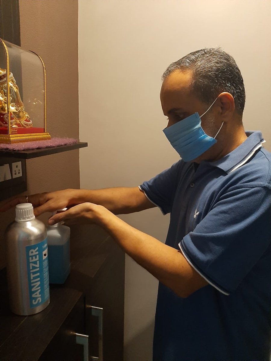 RefillableIndia's tweet photo. Buy
IN
Our
Durable containers only
Please don't be so plastic
PS - Read the first letters of our caption carefully 😋
#binod #binodmemes #sustainableliving #reuse #plastic #plasticfree #zerowaste #refillpack #refill #homecare #liquid #sanitizer #refillable https://t.co/ADug4Nn82r
