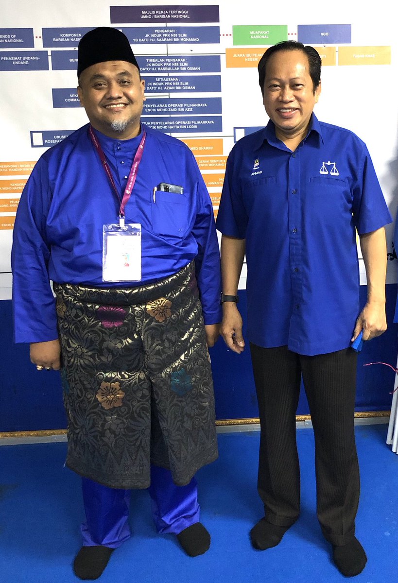ahmadmaslan's tweet photo. 3 penjuru di #PRKSlim
Namun calon kami Mohd Zaidi Aziz disokong #MuafakatNasional iaitu #UMNO, #BN, #PAS, #FriendsOfBN. Disokong juga oleh #PPBM
Ada Kjaan Pusat & Kjaan Negeri bersama kami utk membantu #rakyat. Tiada Kjaan di belakang calon mereka.
Pastikan tidak silap pilih. https://t.co/1W19drXDGr