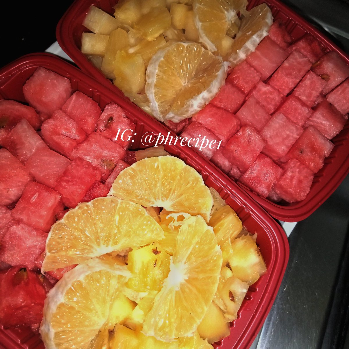 PhRecipe's tweet photo. Barca Fans, Good morning!
Last night was horrible, I know. That's why I have made this ready, this morning. It will take the bitterness away🤭🤭🤭.
#BarcelonaBayern #fruitybreakfast #BarcaBayern #EricaXContent #KiddwayaTheContent #bbnaijalockdown2020 https://t.co/iKH83q259x