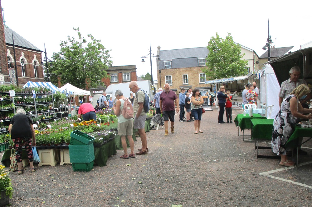 FenlandCouncil's tweet image. 💛 Local markets provide a wide range of essentials, so you can do that weekly shop or pick up a few treats while supporting local people and businesses at the same time.

🛍️ Today is #MarchMarket, see you there?