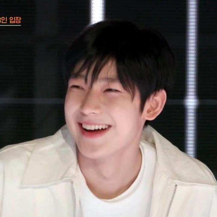 dalhaebyeol_'s tweet image. the way that Daniel and Sunoo felt so uncomfortable for toping the ranks just because they were from the Grounds make me so sad😔 being from the Grounds doesn't make them less talented and worthy....they worked so hard and they deserve those spots😩✊
#ILAND_EP7 #ExaARMY #ExaBFF