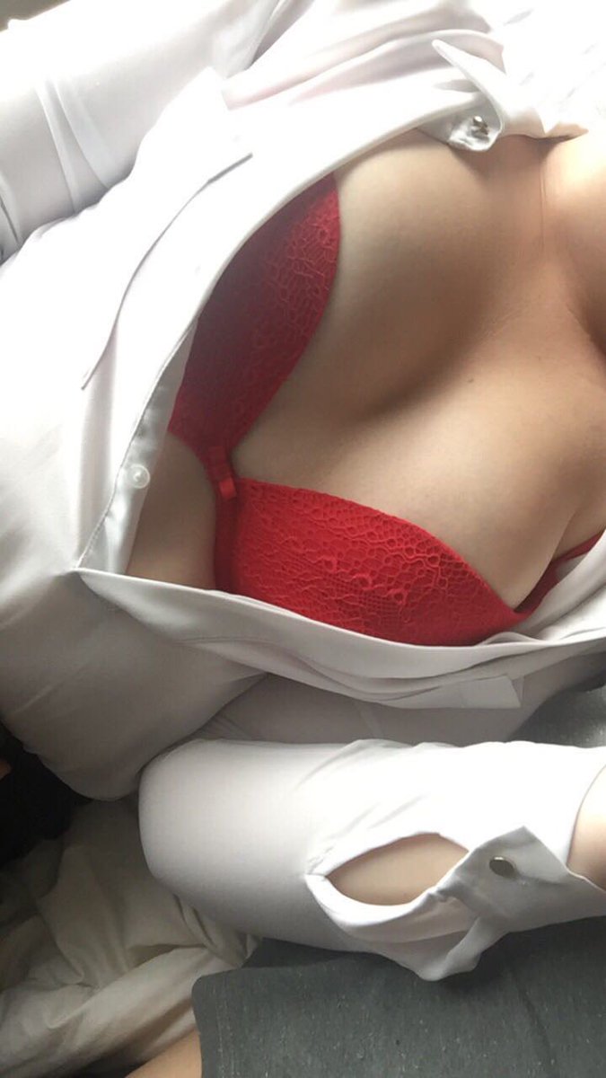 Jadeeee70's tweet photo. RT pour recevoir une NUDE GRATUITE ☺️❤️ https://t.co/ynfYYDlTA9