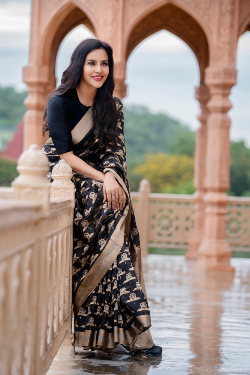 Efc_xLvUYAADN8F?format=jpg&name=large