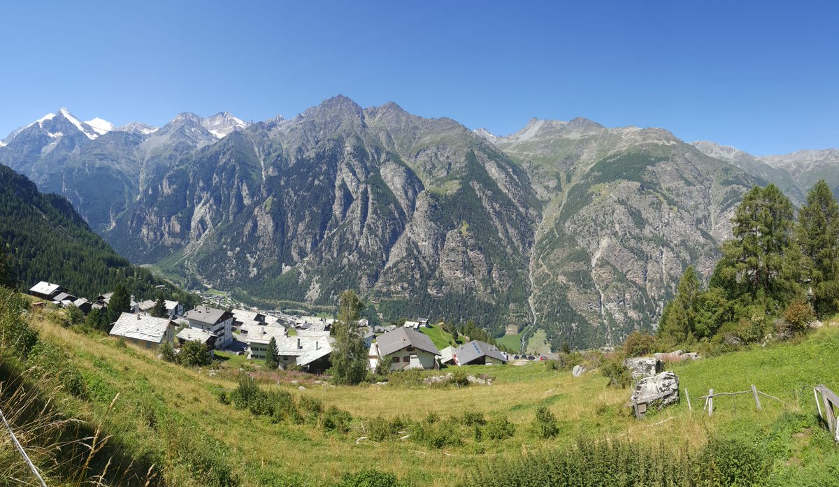 Cri_w13's tweet photo. Wallis-Schweiz♡ https://t.co/XhyOhXxHL9
