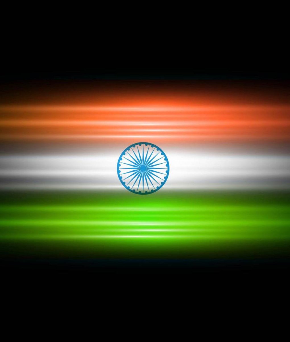 To our freedom fighters, to our soldiers, to our heroes of the nation, they are the reason we are still alive, and we will never forget their sacrifice. Vande Mataram 🙏🙏 #HappyIndependenceDay