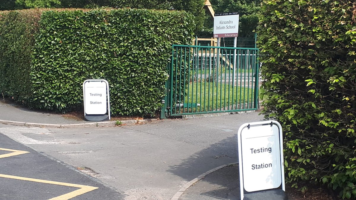 SoTCityCouncil's tweet photo. ‼️ IMPORTANT CORONAVIRUS UPDATE: A temporary testing centre in Normacot will open at 9am. Normacot residents without symptoms are urged to get a test at Alexandra Infants School, Melville Road, ST3 4PZ. It follows an increase in cases in the area. Thread (1/10) 👇
#StokeonTrent https://t.co/HLttWAHKul