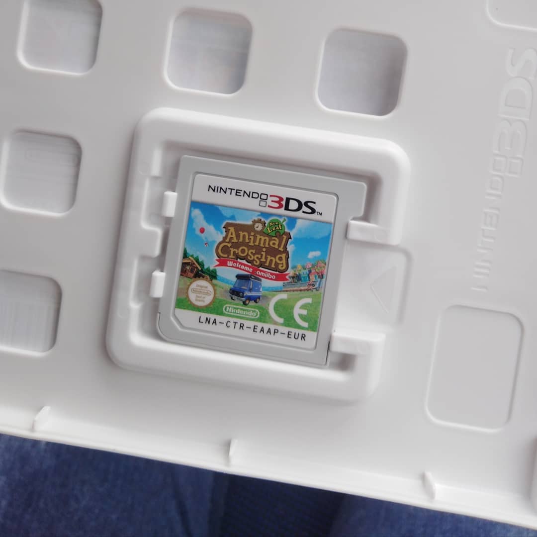 SootopolisEli's tweet photo. my bf started playing New Leaf on his 3DS so i decided to buy another completely new game for myself! 💕

#ACNL
#AnimalCrossing #animalcrossingnewleaf
#newleaf #acnewleaf #acnlcommunity #newgame https://t.co/DeEO5WiV8n