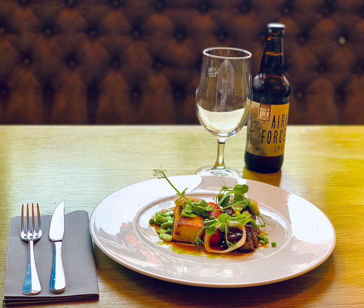 Four & Twenty tweet media