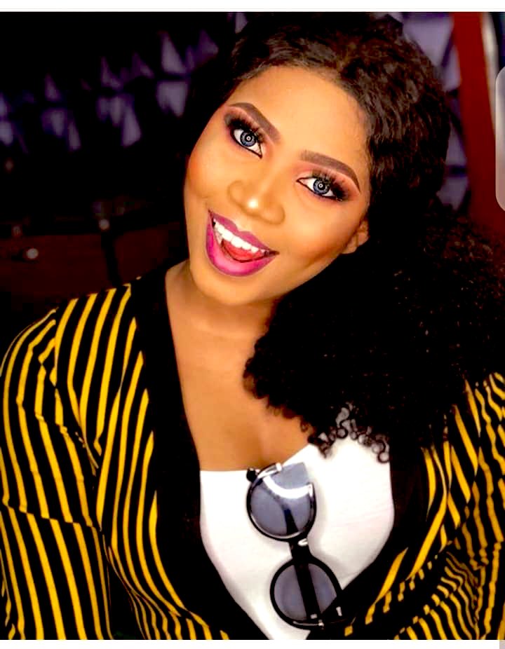 ChristeeJohn's tweet photo. A selfless Bosslady, knowing you has thought me not to always think of profit first in all business but to give my best and set the record straight. I love you and you know it baby🥰🥰Keep glowing in God’s love https://t.co/aVq94LJiov