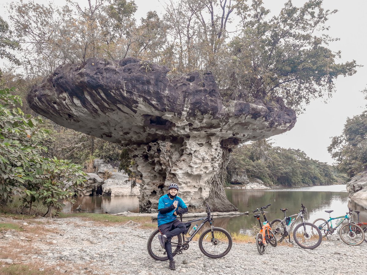 bapakjo's tweet photo. Hidup itu seperti naik sepeda, agar tetap seimbang kau harus terus bergerak #alberteinstein
#gowesnusantara #gowes #polygonbike #polygon #gowesindonesia #xtrada6 #xtrada #cycling #sepedaan #mtb #mtblove #gowes_indo #gowes_indonesia๐ด#mtbidsquad #mtbindonesia #gowesmerdeka https://t.co/Ls6soB4PzD