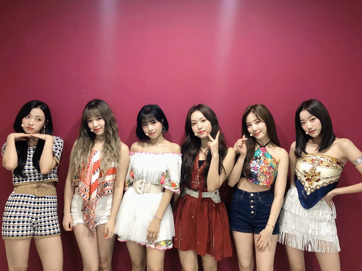APRIL_DSPmedia's tweet photo. [#APRIL]
2020.08.15 MBC 쇼! 음악중심
Now or Never☀️

#에이프릴 #윤채경 #김채원 #이나은 #양예나 #레이첼 #이진솔
#MBC #쇼음악중심
#Now_or_Never https://t.co/HCxsh8D8UY