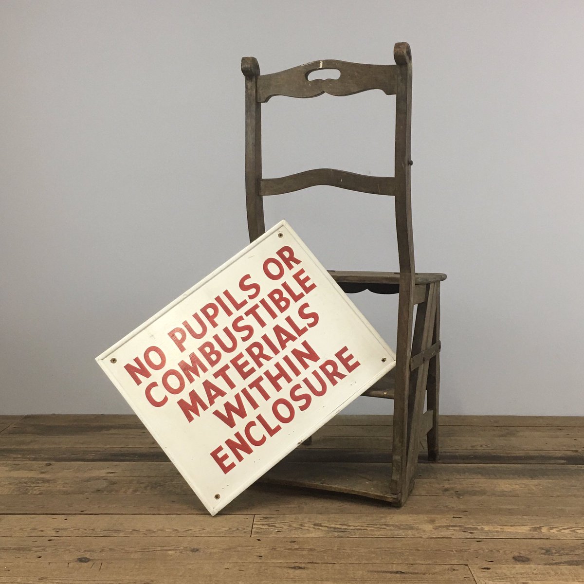 RailwayCotAntiq's tweet photo. “Meanwhile...over at Pyromaniac High...”
DM for price
https://t.co/aAm5Bm4sQU
https://t.co/WqTVbnugYu
H 40 x W 50 cm approx
#railwaycottageantiques #maninthebiggreenvan #smudgetheborderterrier #decorative #unusualsign #schoolsign #funsign #decorativesalvage #interiors https://t.co/yZdegrXGIN