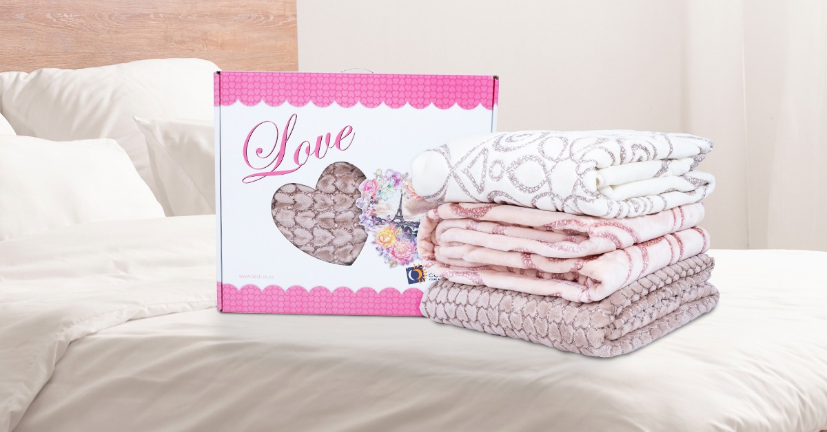 Sesliblankets's tweet photo. There's just something about a soft cozy blanket😍.

Our Love &amp; Leaf range offers comfort with only the softest of fabrics. Get yours for only R689:  https://t.co/5fIm5w8WZf

#SesliTextiles #Love #GiftIdeas #cozyblankets #staywarm #softblankets #SummerBlankets https://t.co/7sWckLsnUw