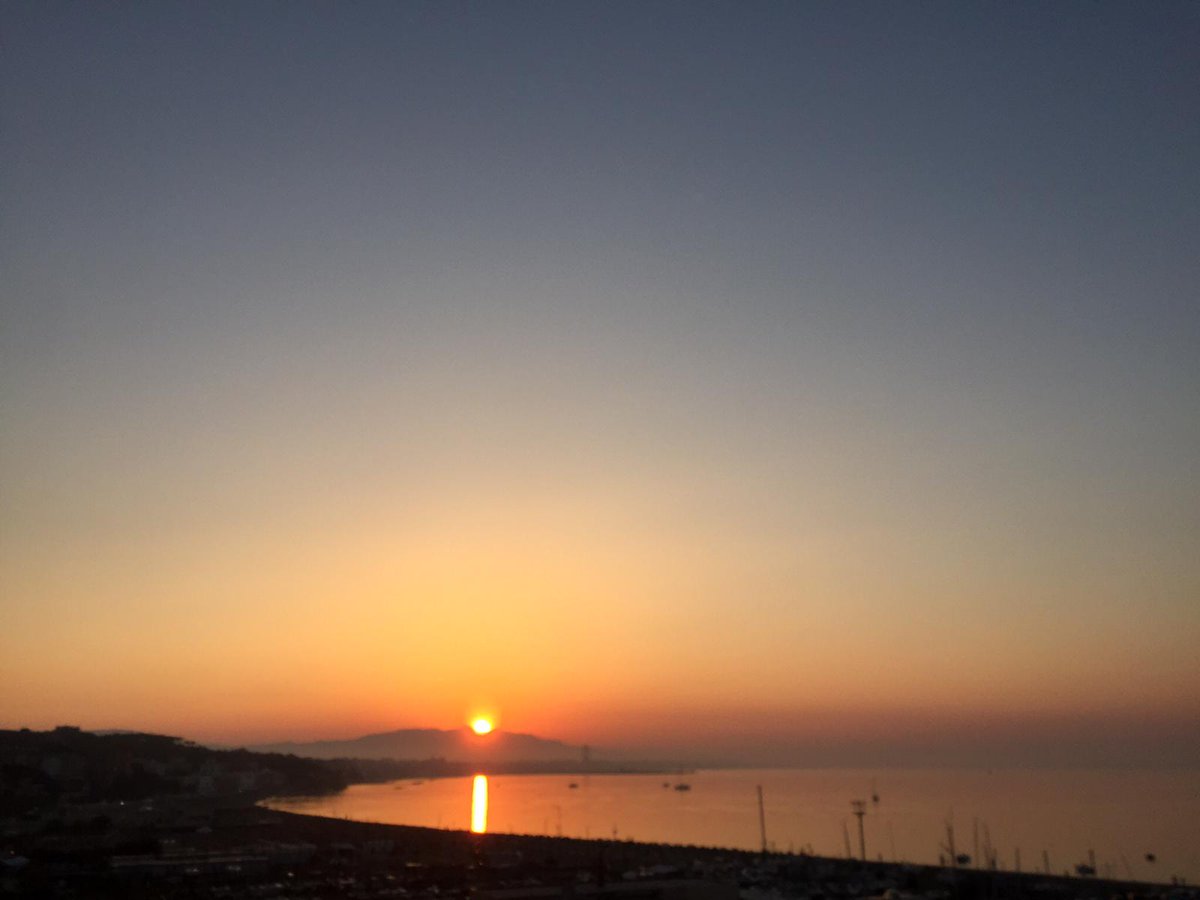 Siriofin's tweet photo. Buon Ferragosto ! https://t.co/xiUjPUuvvl