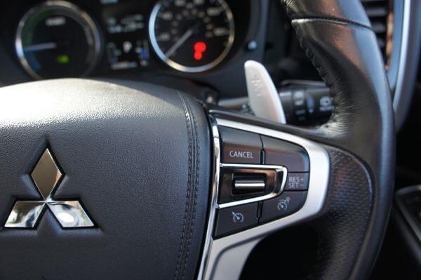 Sinclair_Direct's tweet image. Searching for an ultra versatile SUV?  we've a range of  Mitsubish Outlanders in stock. Competitively priced such as this 2017 2.0 PHEV JURO 2017, Hybrid, CVT, 33,682 miles WAS £19,925 - NOW £17,995 - SAVING £1,300.

Search / Finance / Collect at sinclairdirect.co.uk/used-car-resul…