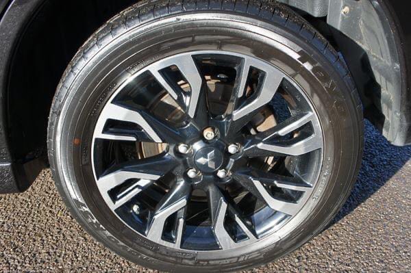 Sinclair_Direct's tweet image. Searching for an ultra versatile SUV?  we've a range of  Mitsubish Outlanders in stock. Competitively priced such as this 2017 2.0 PHEV JURO 2017, Hybrid, CVT, 33,682 miles WAS £19,925 - NOW £17,995 - SAVING £1,300.

Search / Finance / Collect at sinclairdirect.co.uk/used-car-resul…