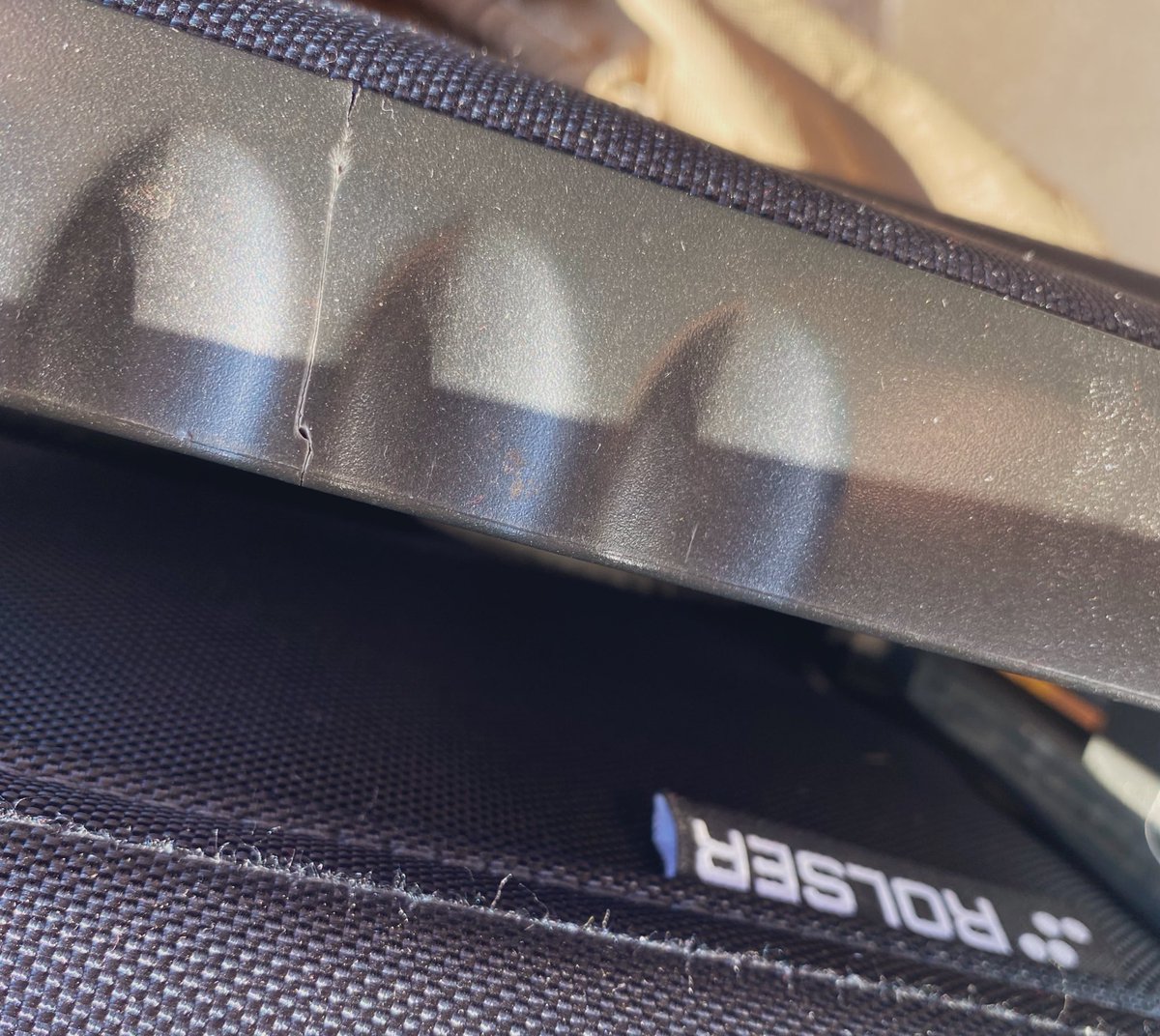 PasserelleCrack tweet media