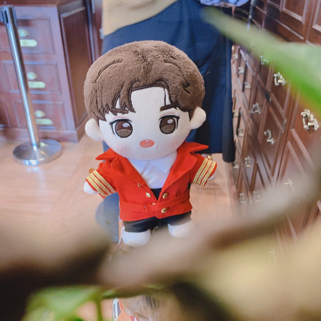 พร้อมส่ง #ตุ๊กตาเซียวจ้าน จ้า น้องผลิตเสร็จแล้วค่า

น้องตัวเปล่า ตัวละ 480 
น้อง+ชุดนายสถานี เซ็ตละ 850 (แถมกกน.1ตัว) 
สั่งชุดอย่างเดียว ชุดละ 380 

ใครสนใจ DM มาได้เลยน้า เราไปออกบูทงาน #moon8983 ด้วยน้า ใครไปงานสามารถจองไว้และนัดรับได้จ้า 💕💕

#ตลาดนัดเซียวจ้าน