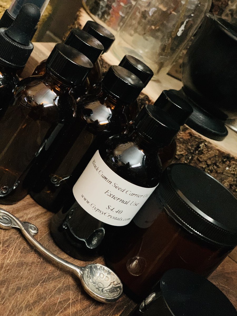 MysticMinerals1's tweet image. #EssentialOilMagic  ✨🖤✨ 

At Gypsy Crystals we have a array of Aromatic Essential oil’s. We have house blends &amp;amp; all of the things a person could need to create their own magical blend. 
Shop Online
GypsyCrystals.com

#EssentialOils #Herbs  #gypsyherbshoppe #gypsycrystals