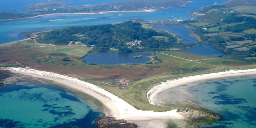 Tregarthens's tweet photo. Looking for a staycation? The Isles of Scilly is nearer than you think...
☎️ 01720 422540
#islesofscilly #staycation #scillystaycation #ios #discoverscilly #explorescilly #tregarthens https://t.co/MJAx4TXwxB