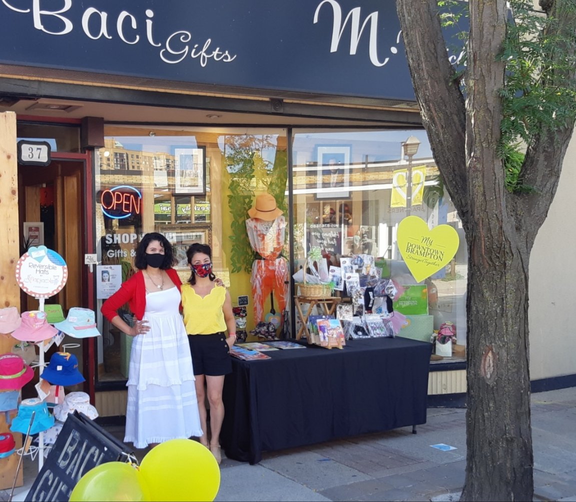 Princesstowne's tweet photo. It's a beautiful day at the #bramptonfarmersmarket 🎉☀️ Stop by #bacigifts for amazing gift ideas and all things #PoshPrincess including signed copies of #TheAdventuresofposhprincess 
#kidlit #shoplocal #supportdowntownbusiness https://t.co/simRnN0CiA