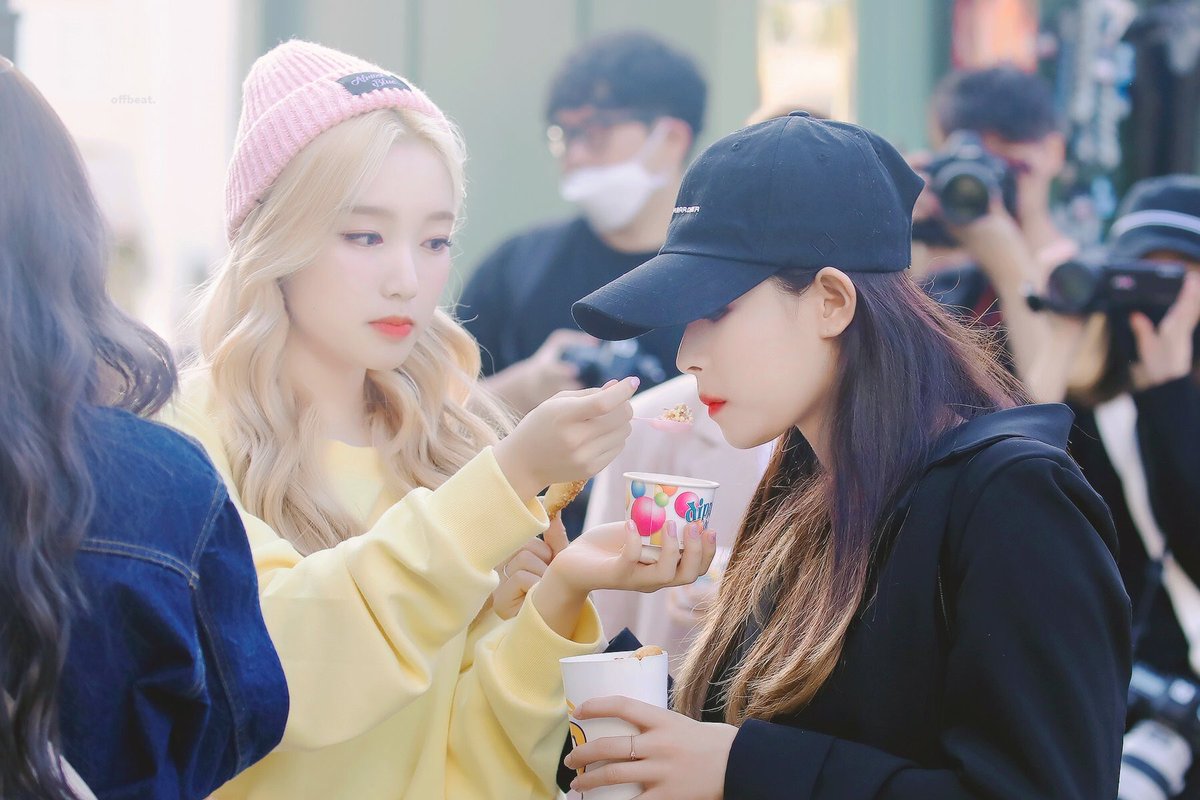 hyewon nation is so weak, you show them these pictures and they start cryingsomeone is cutting onions i am NOT crying