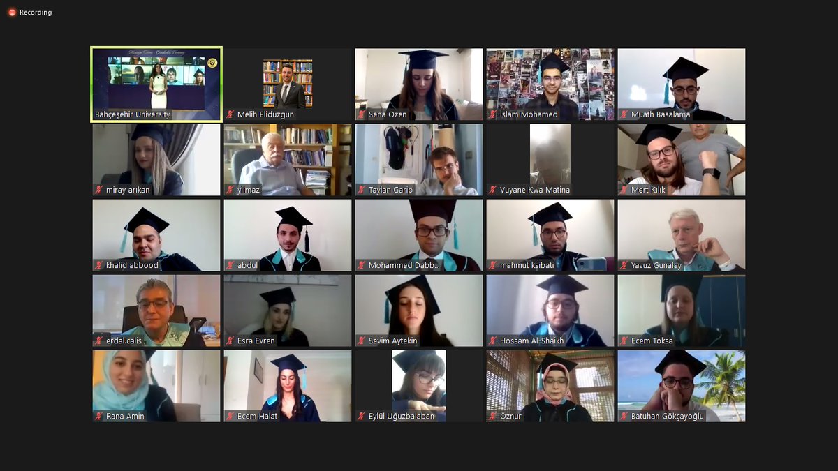 MelihEliduzgun's tweet photo. Gururlu ve Heyecanlıyız! BAU Global Mezun Ailemize 5.000 yeni mezun katılıyor🎓
Her geçen gün büyüyen, gelişen ve dünyanın bir çok noktasında değer üreten mezunlarımızın varlığı kurumumuza güç veriyor.
#BAUClassof2020 #BAUNetwork #staytogether https://t.co/hgdrMxmG0a