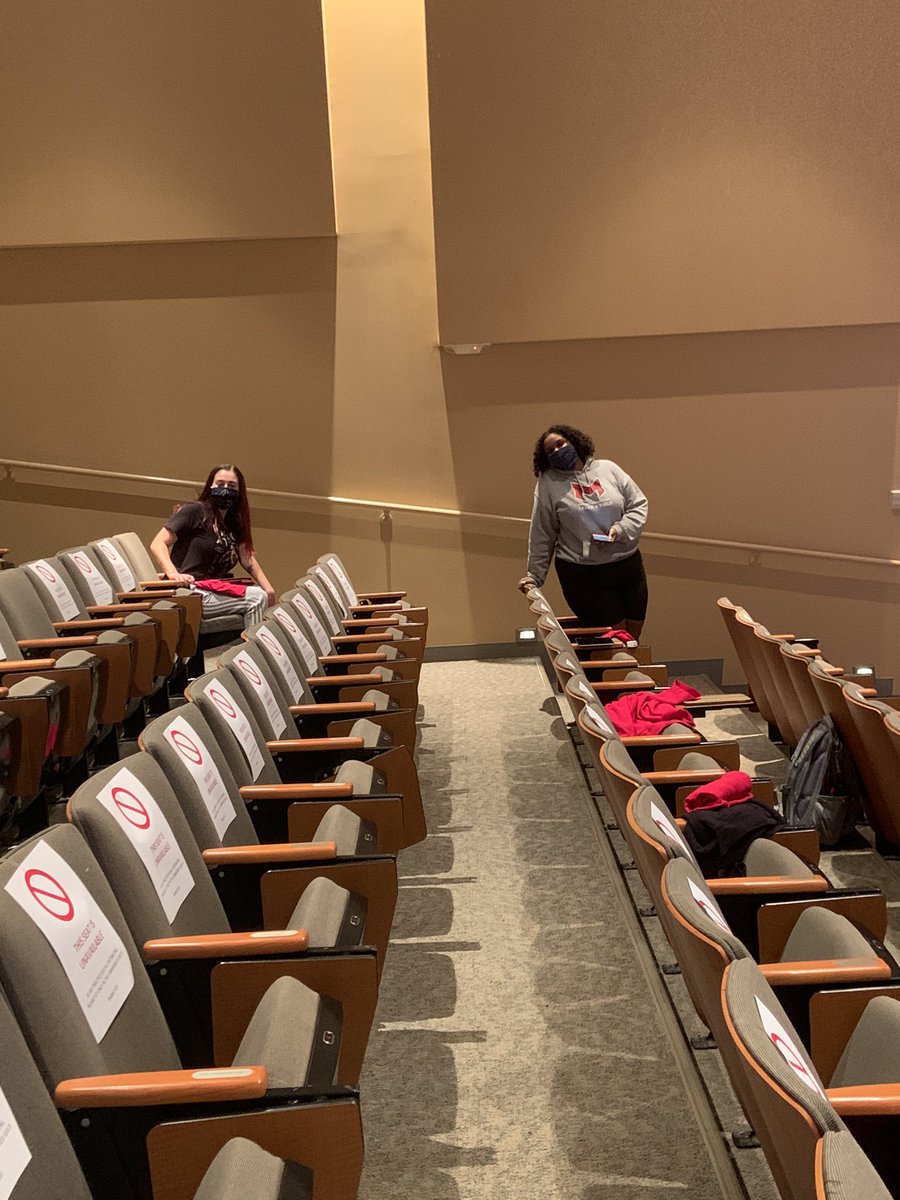ResLifeAtMU's tweet photo. Week one of socially-distanced RA Training complete ✅ https://t.co/srL2Vrztyg