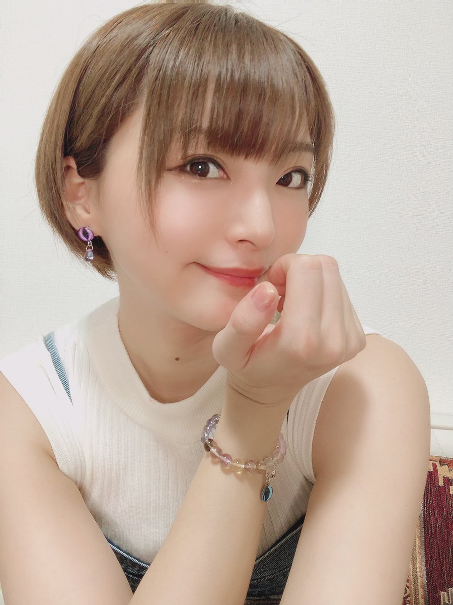 井澤詩織 Shiori Izawa Twitter