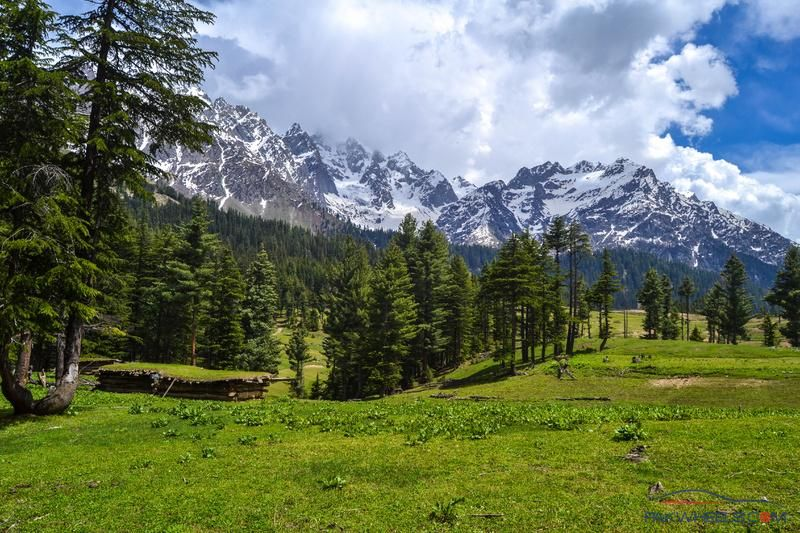 arya_amsha's tweet photo. Su-vāstu (Swat Valley), ancient Vedic Arya land.

The modern Swat-Valley in now Pak-i-stan has an etymology from Rigvedic Sanskrit, just like a lot of other toponyms and hydronyms in the North-West of Aryavarta. https://t.co/RzJvYRkbQ3