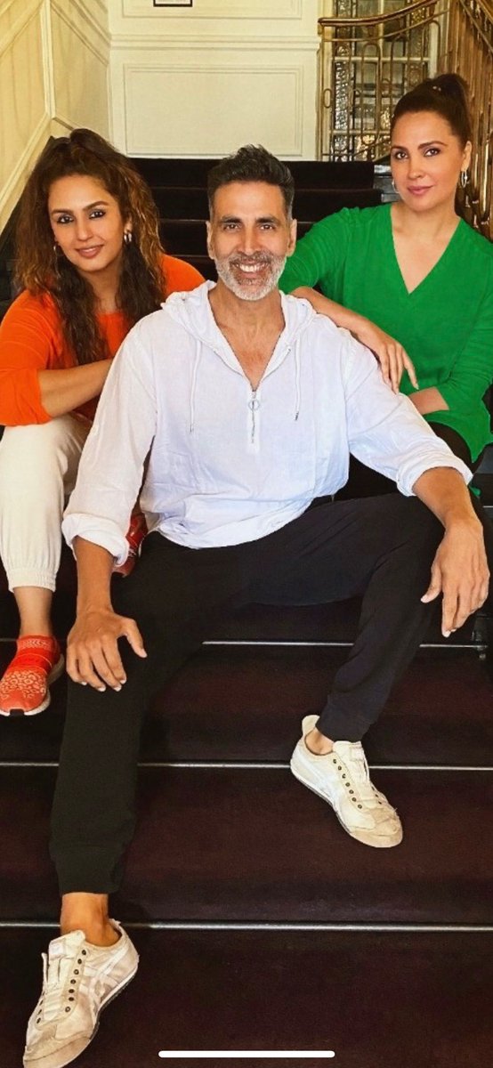 The team of #BellBottom send across their Independence Day wishes. #HumaQureshi #AkshayKumar #LaraDuttaBhupathi IMAGES, GIF, ANIMATED GIF, WALLPAPER, STICKER FOR WHATSAPP & FACEBOOK