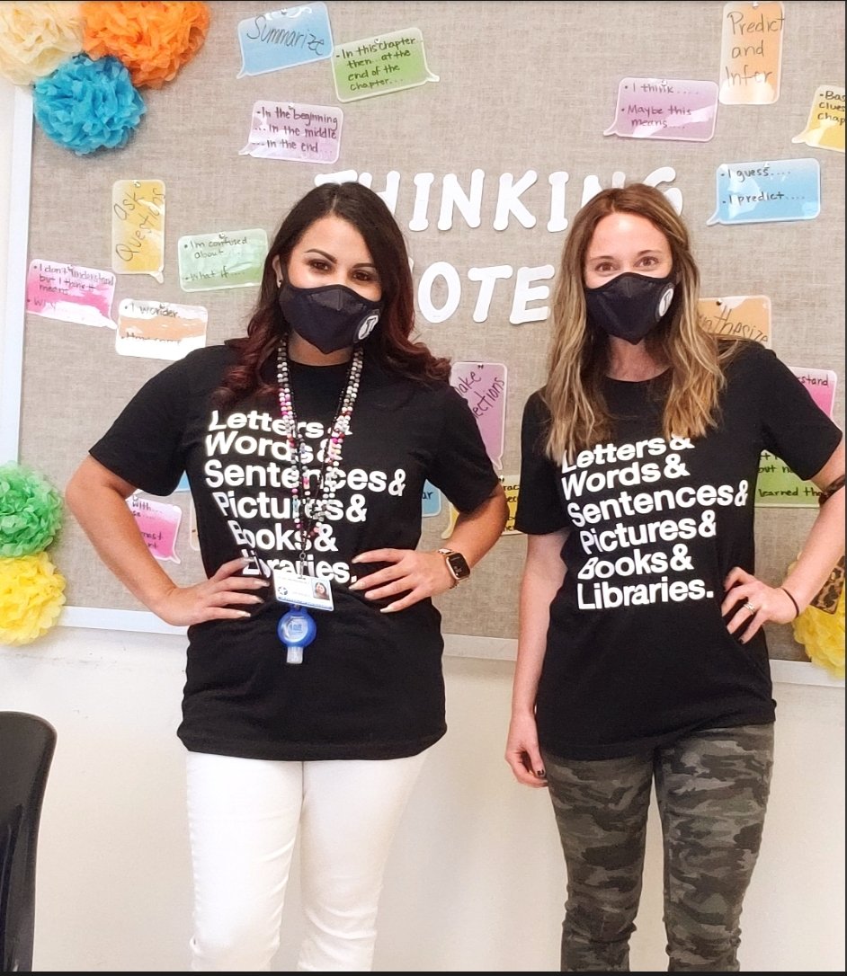 MsHinMiddle's tweet image. These ELAR teachers are masked up and ready to see our students this week! @LeeSaisd  #BetterTogether #leeleads #lovefirstteachsecond