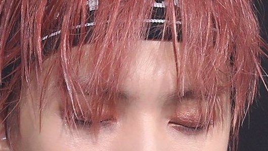 showhosbby's tweet photo. let’s talk about minhyuk with glittery eyeshadow https://t.co/TExS2wBbAP