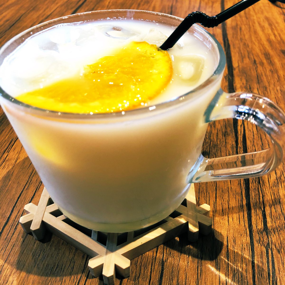 『となりのトトロ』みたいな世界のカフェに連れて行ってもらった。私の秘密基地にしよう。