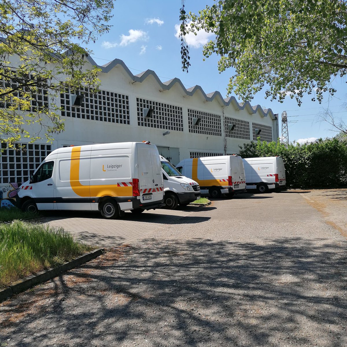 Wunderschön dieser Anblick 💛💙
⬇️
Fahrzeuge der Stadtwerke Leipzig💛💙
⬇️
Fahrzeuge:
⬇️
Mercedes Sprinter💛💙
Folierung der Leipziger Gruppe 💛💙
⬇️
#sunshine #wonderful #instagram #pictureoftheday #nice #goodvibes #mercedes #sprintervan #leipzig