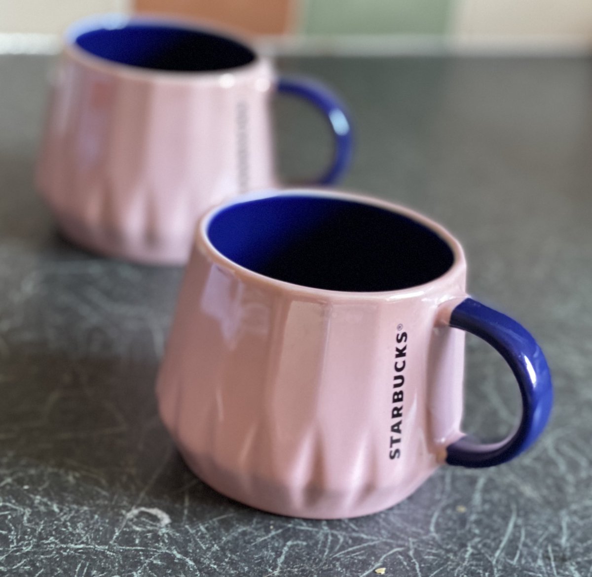 lynnalmond's tweet photo. Nothing better than a new mug for the old Morning coffee @Gavlarr87 #tastesbetter #loveamug #pressietome https://t.co/d3J0hMieXR