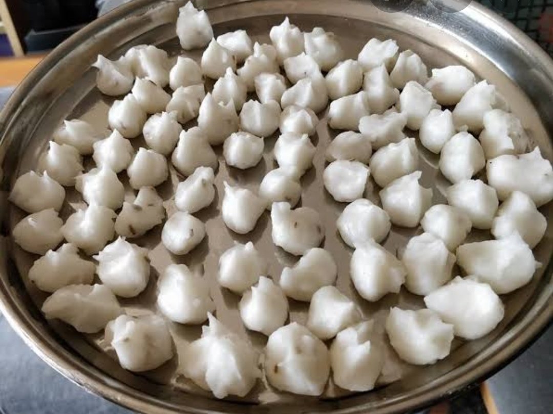 8. Charauri: Vadiyan made with Rice flour. Rice flour is boiled with hot water to make a sticky paste. Ajwain and salt are added to this paste and roundels are made and put in sun for drying when batter is very hot. Charauri is a favourite side dish for Dal-Rice n khichadi.